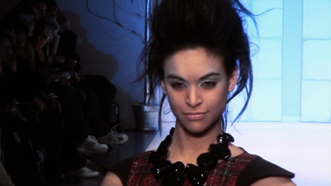 Girl Next Door Fashion From Dinh Bá