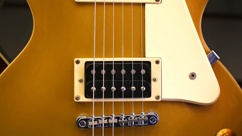 Bass Guitar: Riff 1